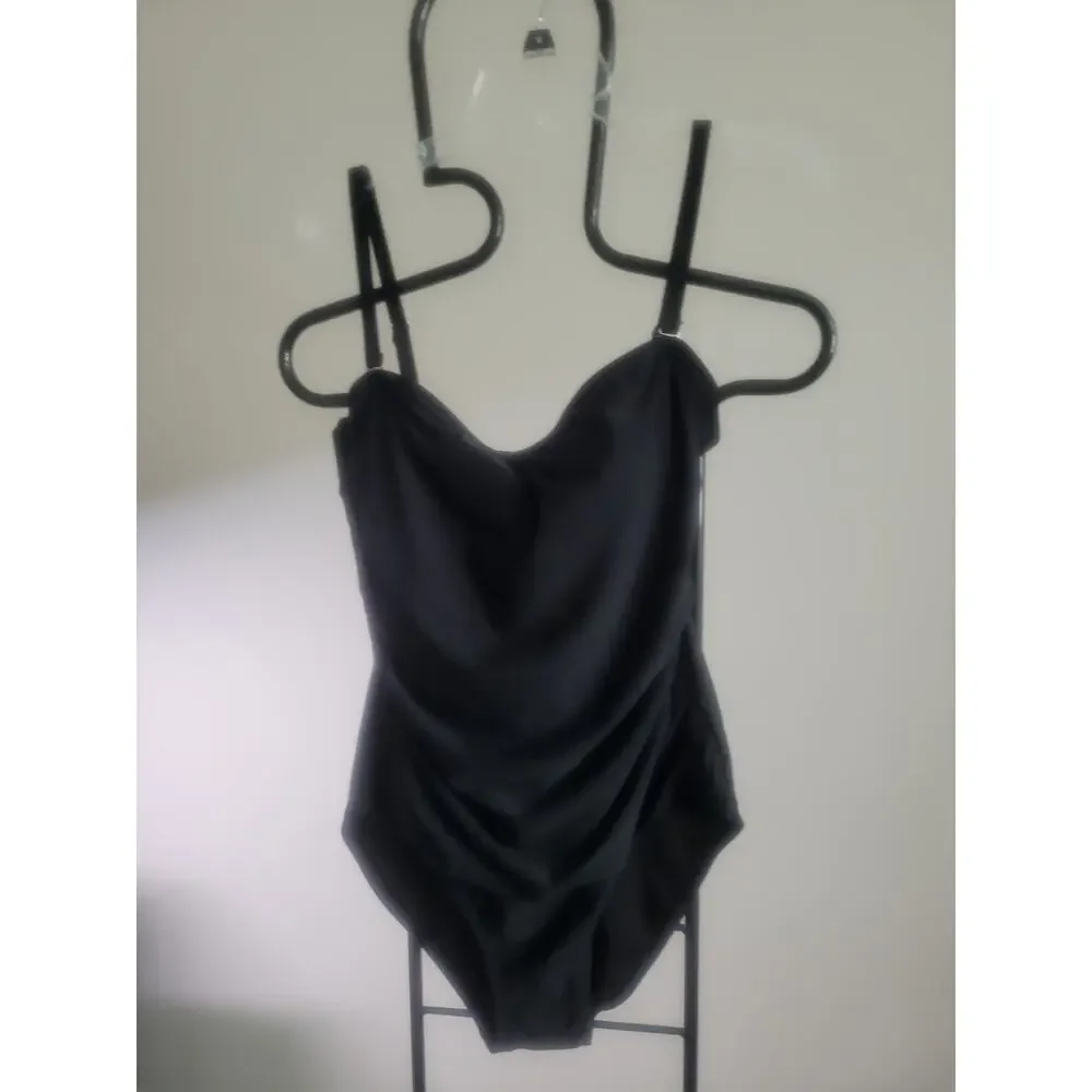 DKNY Black Size XXL One Piece Bathing Suit NEW Adjustable Straps Classic Style - Picture 2 of 11